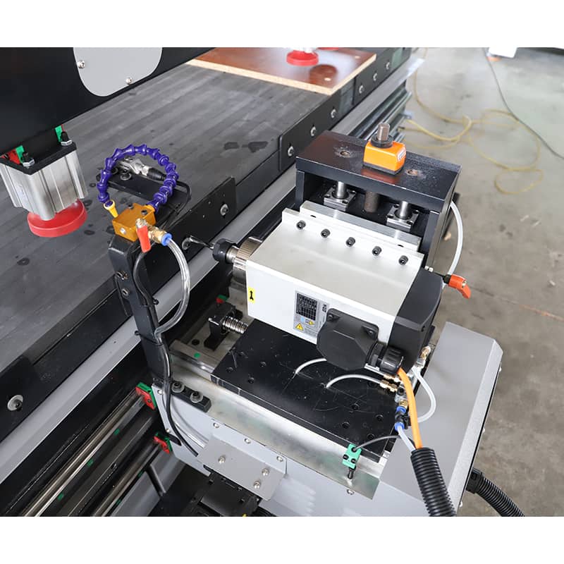 Foro laterale di perforazione CNC automatica 
